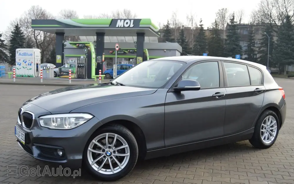 BMW Seria 1 118i Sport Line