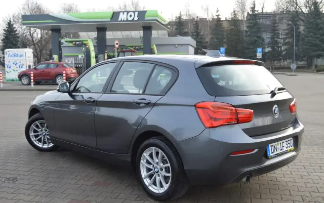 BMW Seria 1 118i Sport Line