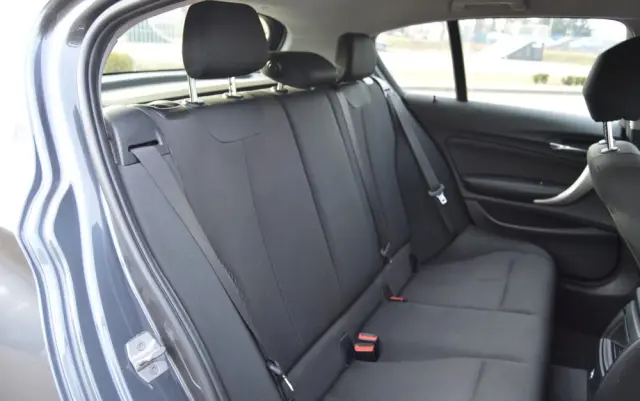 BMW Seria 1 118i Sport Line