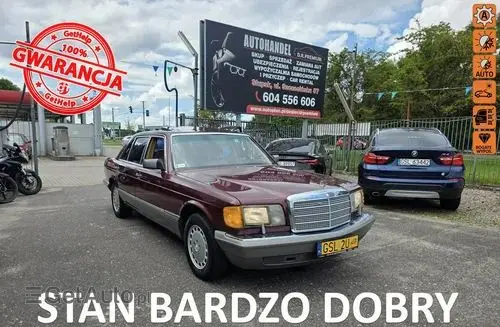 MERCEDES-BENZ W126 