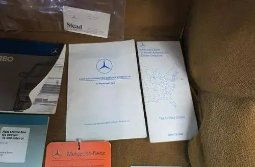 MERCEDES-BENZ W126 