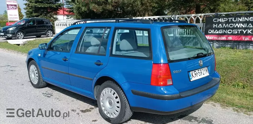 VOLKSWAGEN Golf 