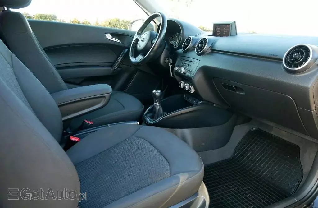 AUDI A1 