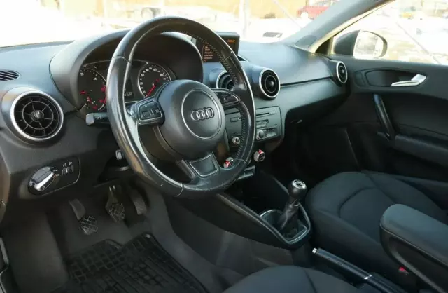 AUDI A1 