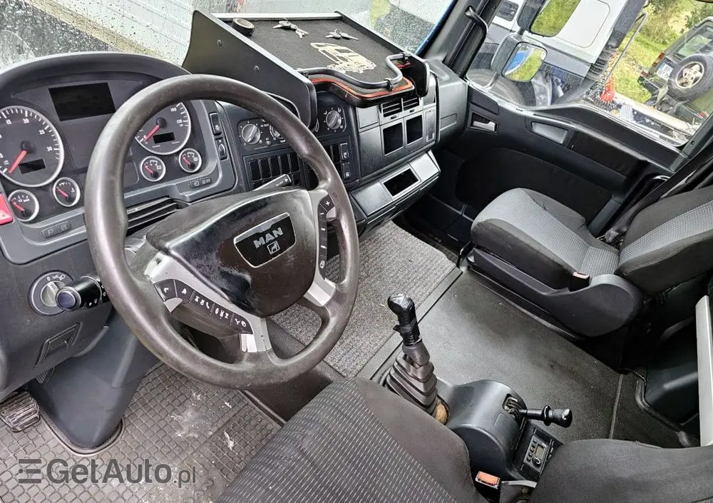 MAN TGL 8.250 