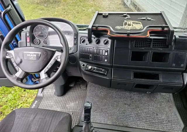 MAN TGL 8.250 