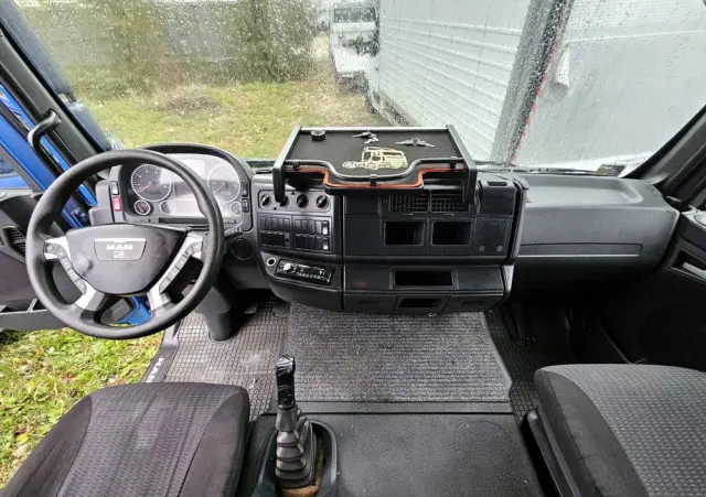 MAN TGL 8.250 