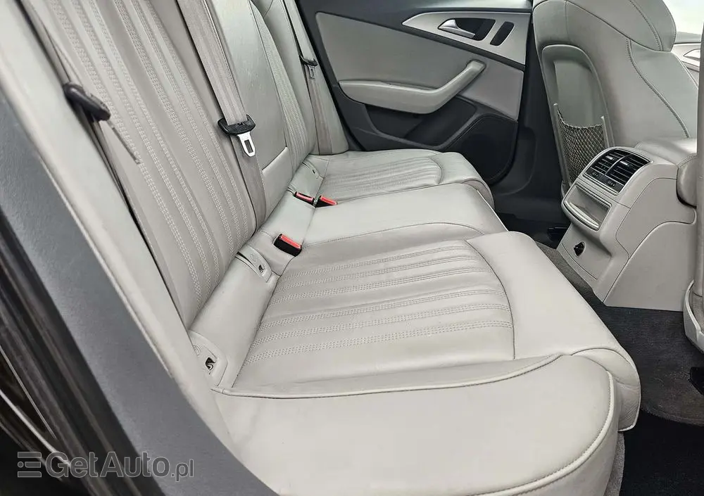 AUDI A6 Avant 2.0 TDI Ultra S tronic