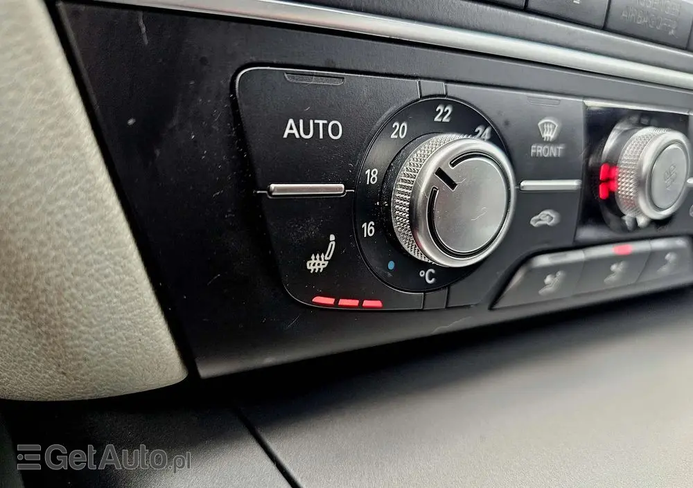 AUDI A6 Avant 2.0 TDI Ultra S tronic