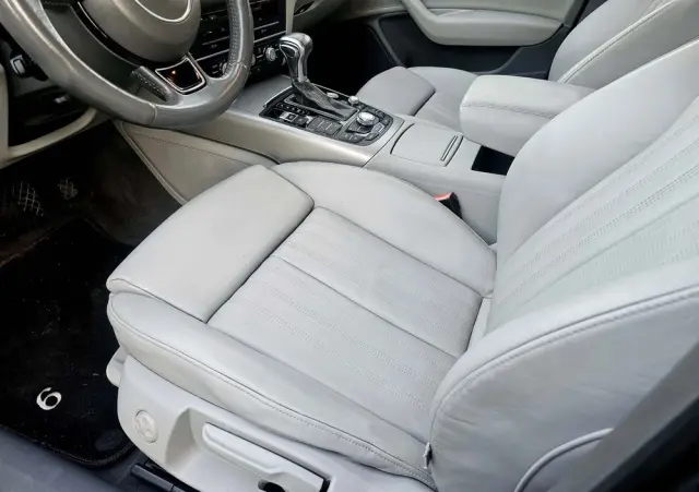 AUDI A6 Avant 2.0 TDI Ultra S tronic