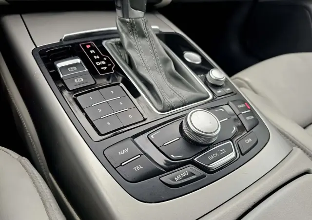 AUDI A6 Avant 2.0 TDI Ultra S tronic