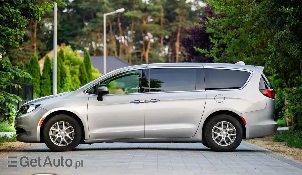 CHRYSLER Pacifica 
