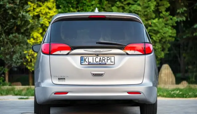 CHRYSLER Pacifica 