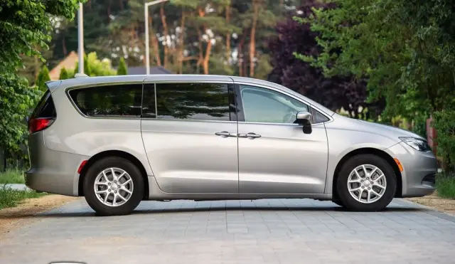 CHRYSLER Pacifica 