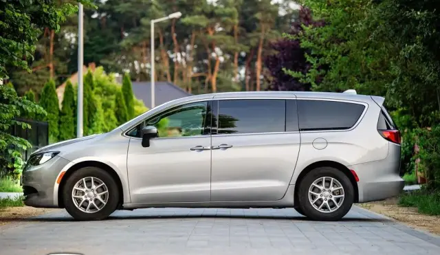 CHRYSLER Pacifica 
