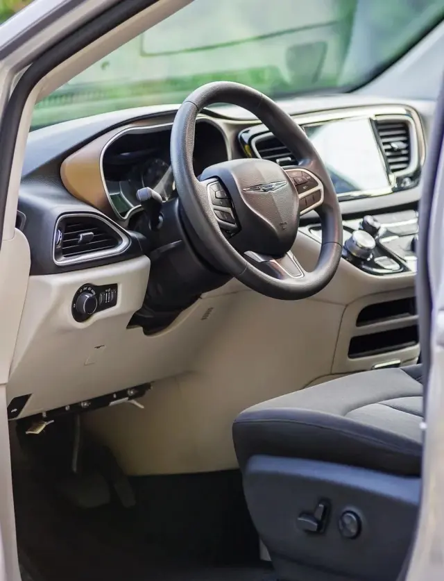 CHRYSLER Pacifica 
