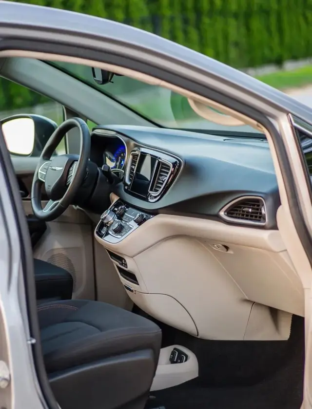 CHRYSLER Pacifica 