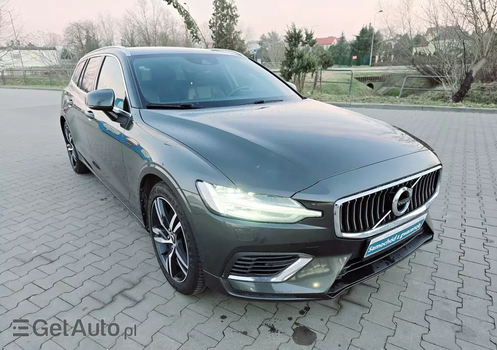 VOLVO V60 T6 AWD Plug-In Hybrid Inscription