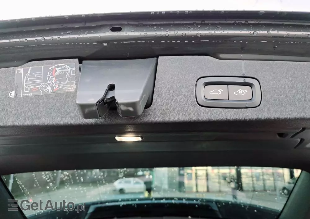 VOLVO V60 T6 AWD Plug-In Hybrid Inscription