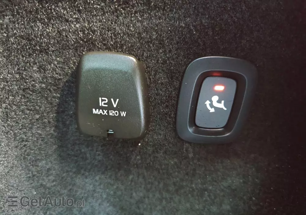 VOLVO V60 T6 AWD Plug-In Hybrid Inscription