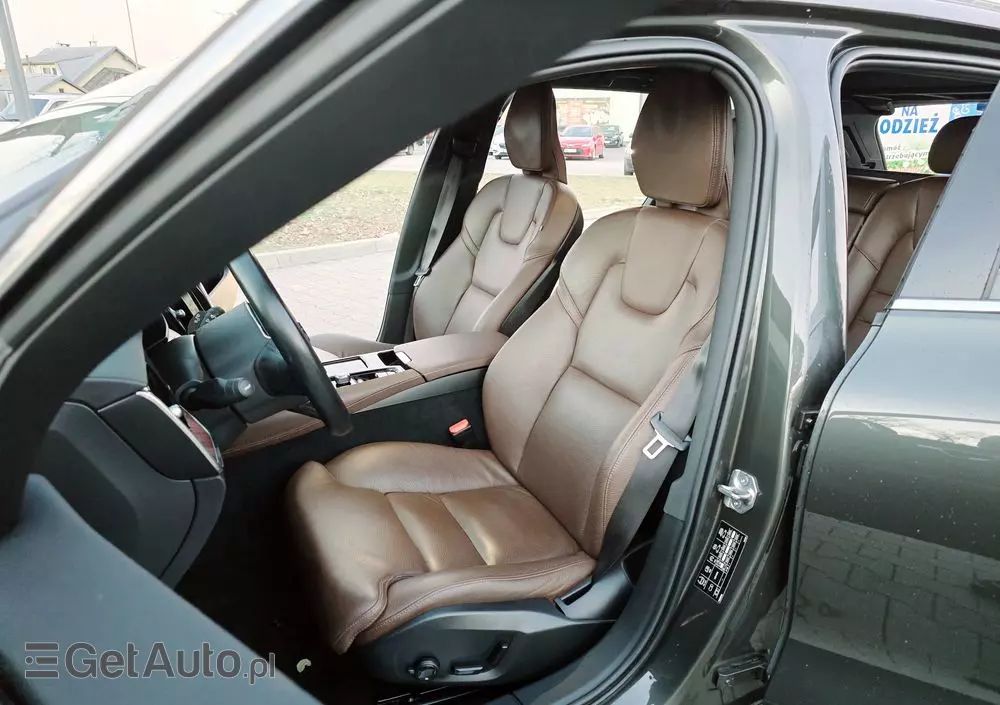 VOLVO V60 T6 AWD Plug-In Hybrid Inscription