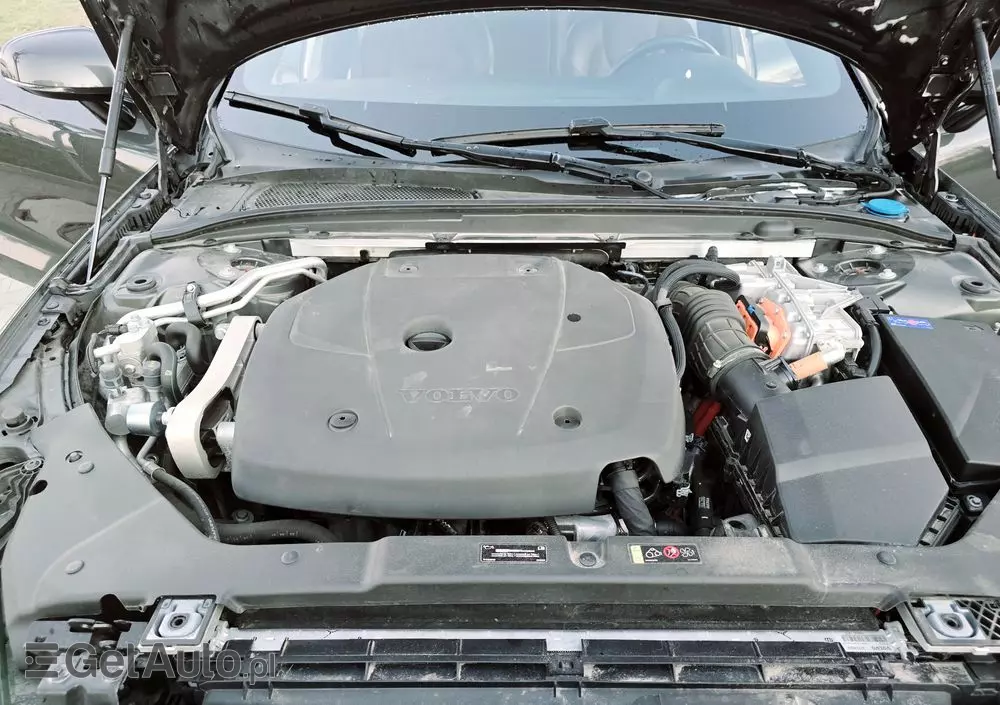 VOLVO V60 T6 AWD Plug-In Hybrid Inscription