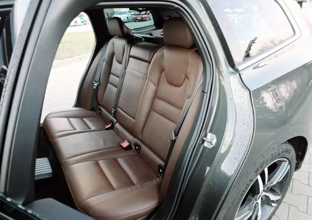 VOLVO V60 T6 AWD Plug-In Hybrid Inscription