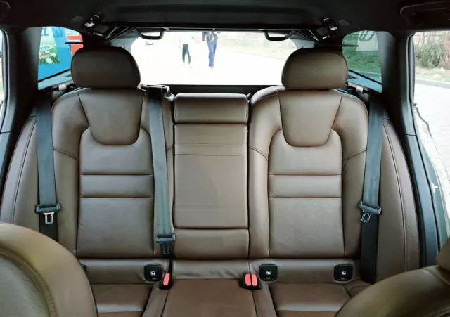 VOLVO V60 T6 AWD Plug-In Hybrid Inscription