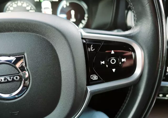 VOLVO V60 T6 AWD Plug-In Hybrid Inscription