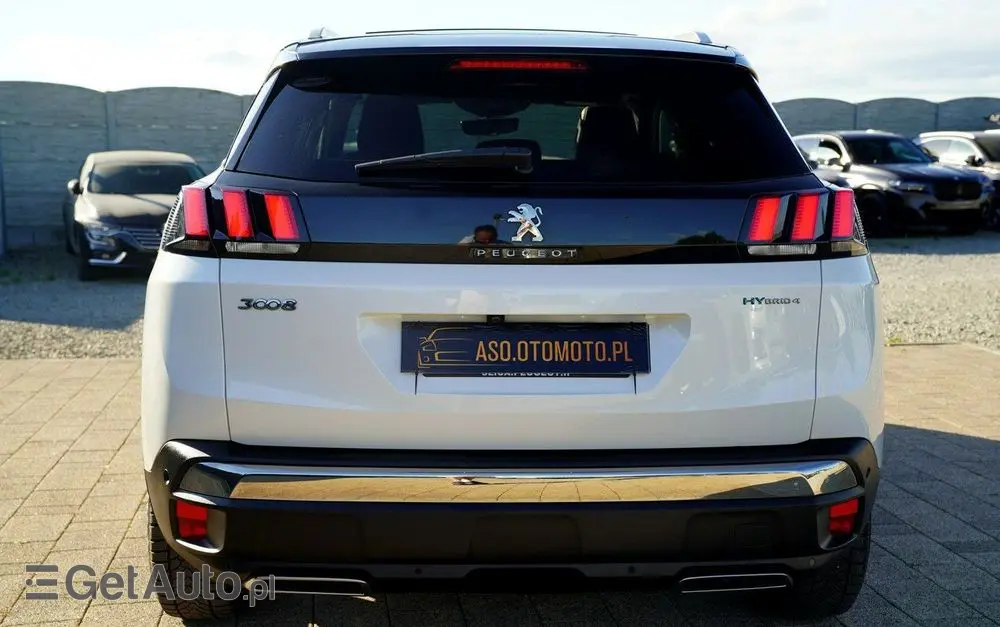 PEUGEOT 3008 