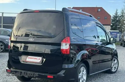 FORD Tourneo Courier 