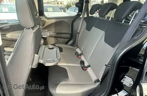 FORD Tourneo Courier 