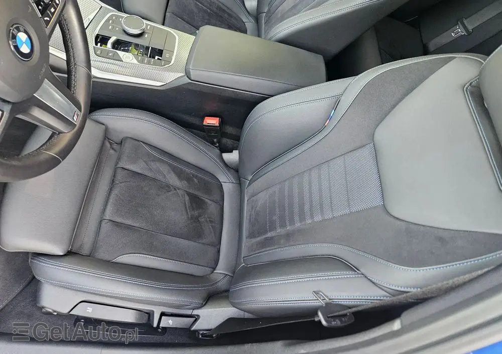 BMW Seria 3 320d xDrive M Sport Shadow