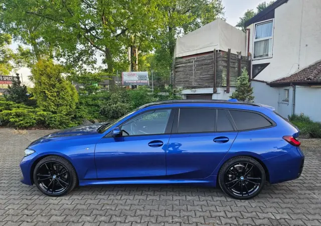 BMW Seria 3 320d xDrive M Sport Shadow