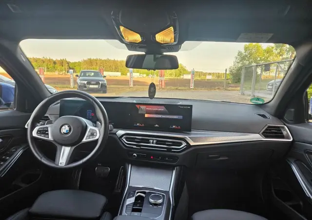 BMW Seria 3 320d xDrive M Sport Shadow