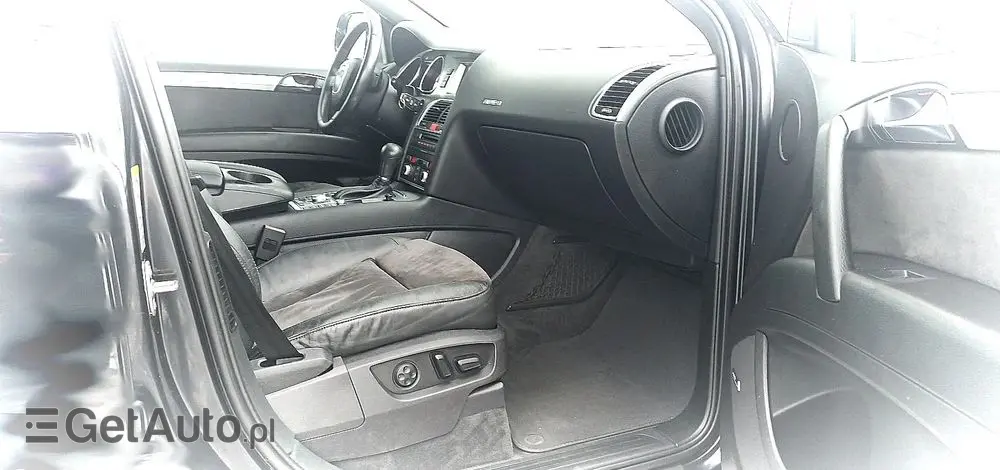 AUDI Q7 3.0 TDI Quattro Tiptronic