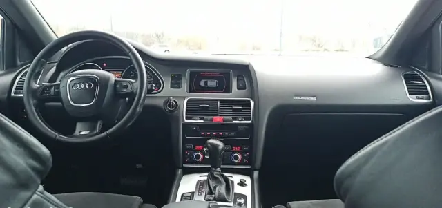 AUDI Q7 3.0 TDI Quattro Tiptronic