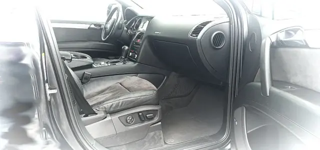 AUDI Q7 3.0 TDI Quattro Tiptronic