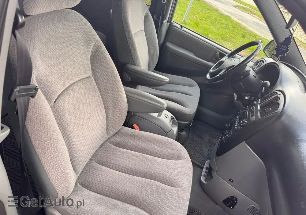 CHRYSLER Grand Voyager 3.3 LX
