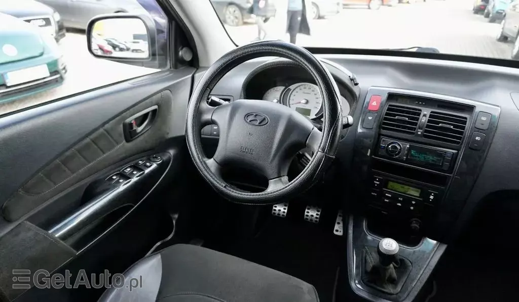 HYUNDAI Tucson 