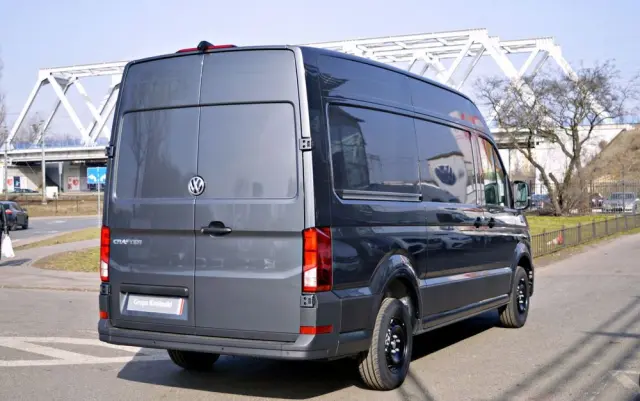 VOLKSWAGEN Crafter 