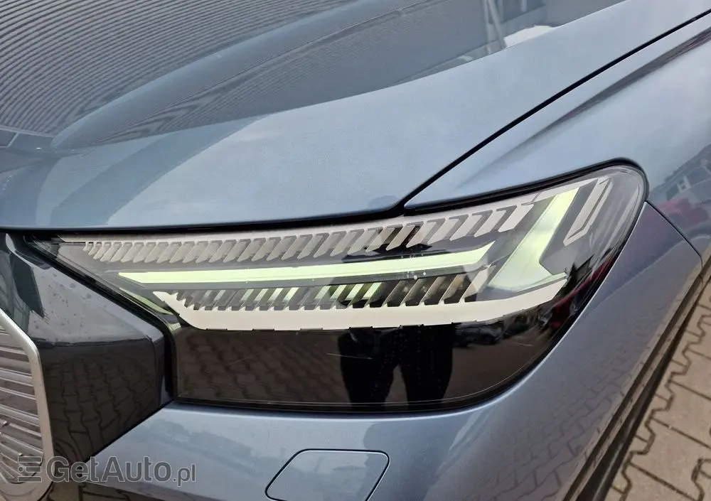 AUDI Q4 Sportback e-tron 