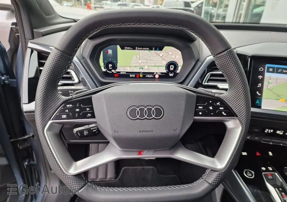 AUDI Q4 Sportback e-tron 