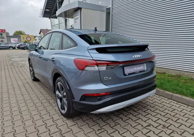 AUDI Q4 Sportback e-tron 