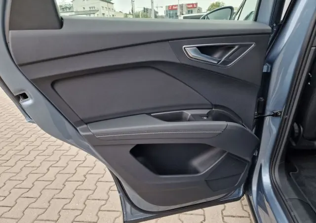 AUDI Q4 Sportback e-tron 