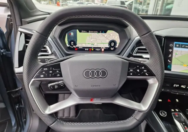 AUDI Q4 Sportback e-tron 