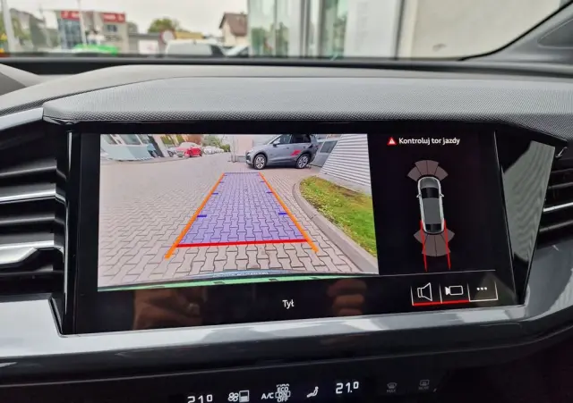 AUDI Q4 Sportback e-tron 