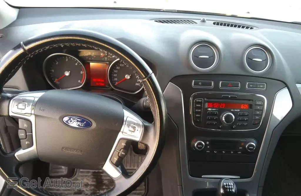 FORD Mondeo Titanium