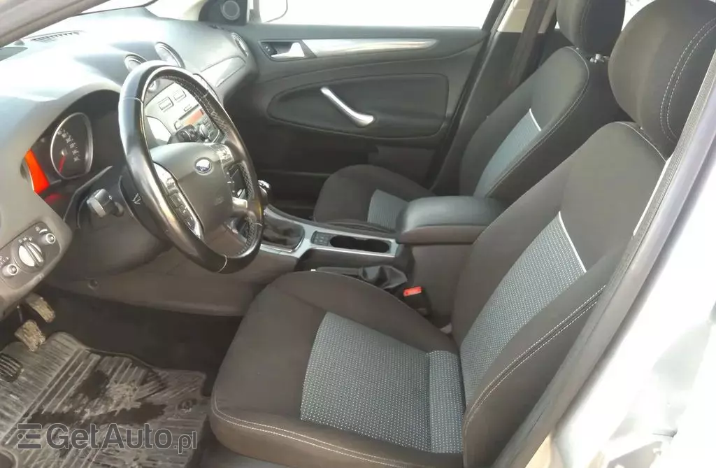 FORD Mondeo Titanium