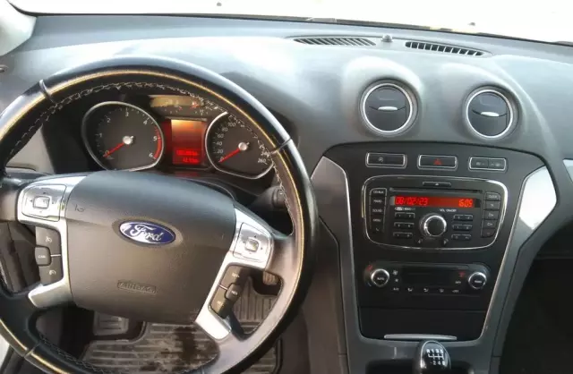 FORD Mondeo Titanium